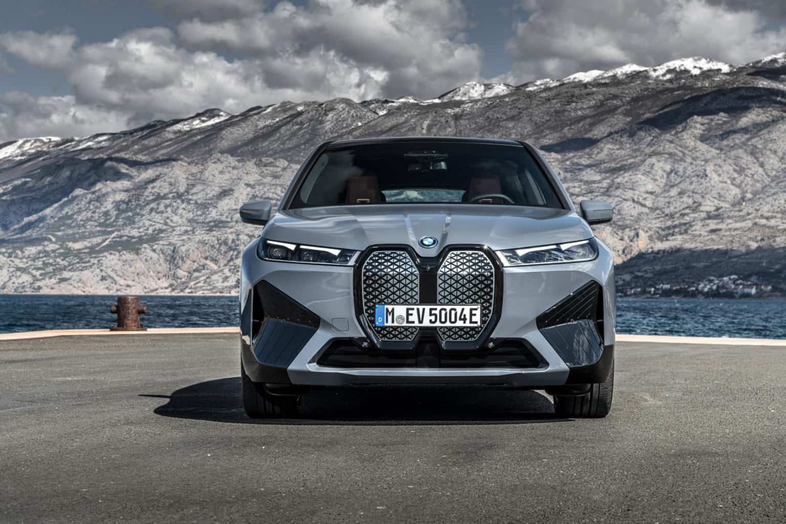 Bmw Ix Suv With Super Fast Charging Auto Connected Car News