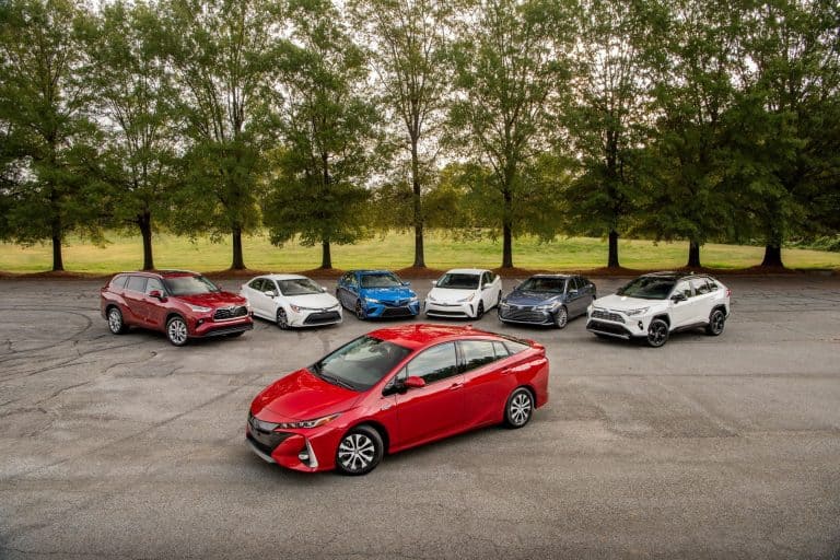 Toyota Extends Longest Battery Warranty For Hybrids | Auto Connected ...