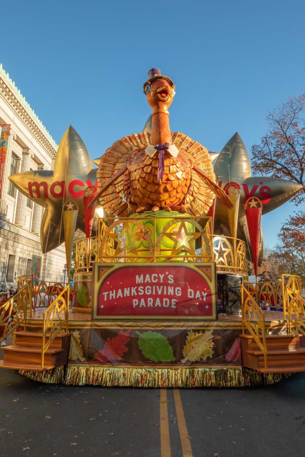 FCA TomTurkey Macys Parade Float auto connected car news